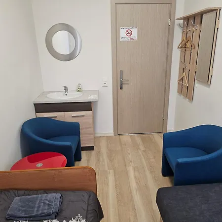 Kauno Apartamentai Su 2 Lovom * كاوناس