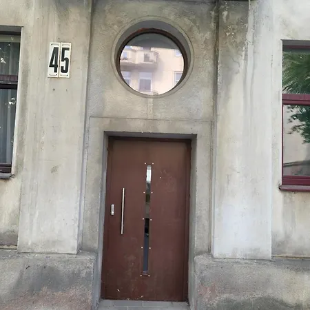 Pensión Kauno Apartamentai Su 2 Lovom